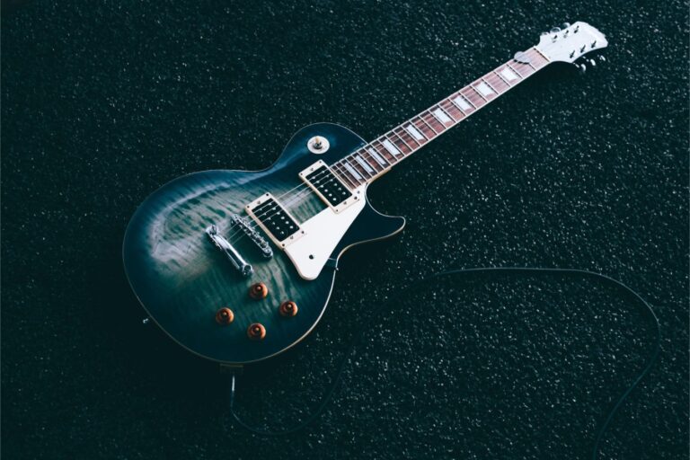 guitar1 3 768x512